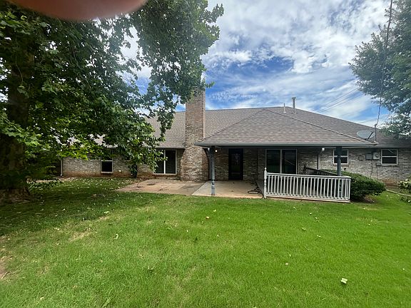 4th image of 2900 Middlesex Dr