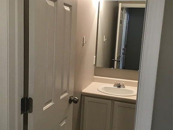 5th image of 6066 Southbay Dr