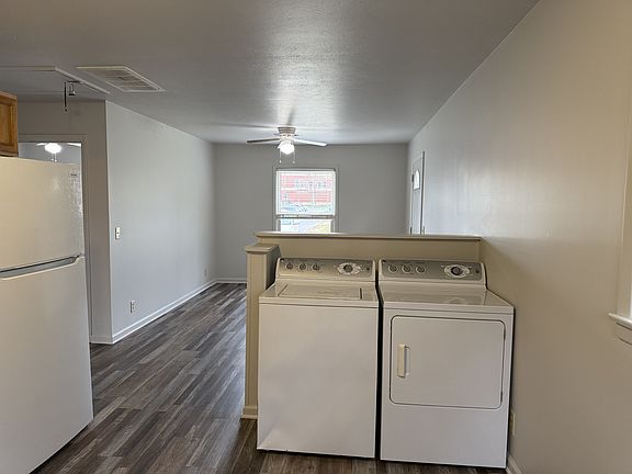5th image of 308 S 10th St APT C