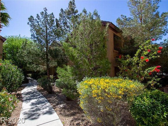 2nd image of 8250 N Grand Canyon Dr Unit 1068