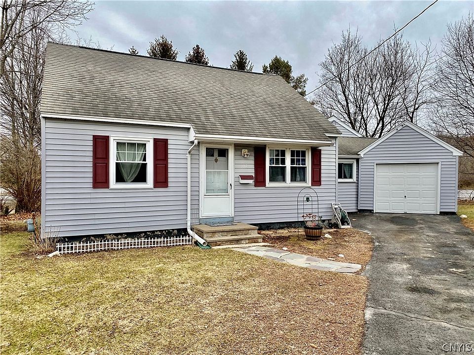 1st image of 132 Stanley Dr