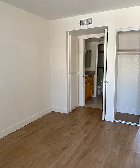 7636 Fulton Ave. — Photo 11