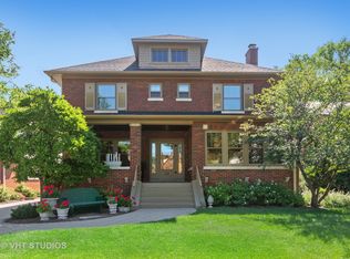 233 S Chandler Ave, Elmhurst, IL