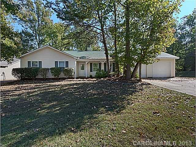 1st image of 6000 Loch Arbor Ln