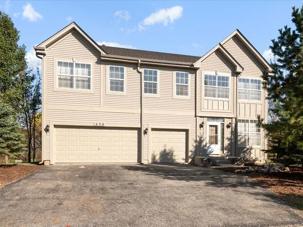 458 W Dalton Dr, Round Lake, IL 60073