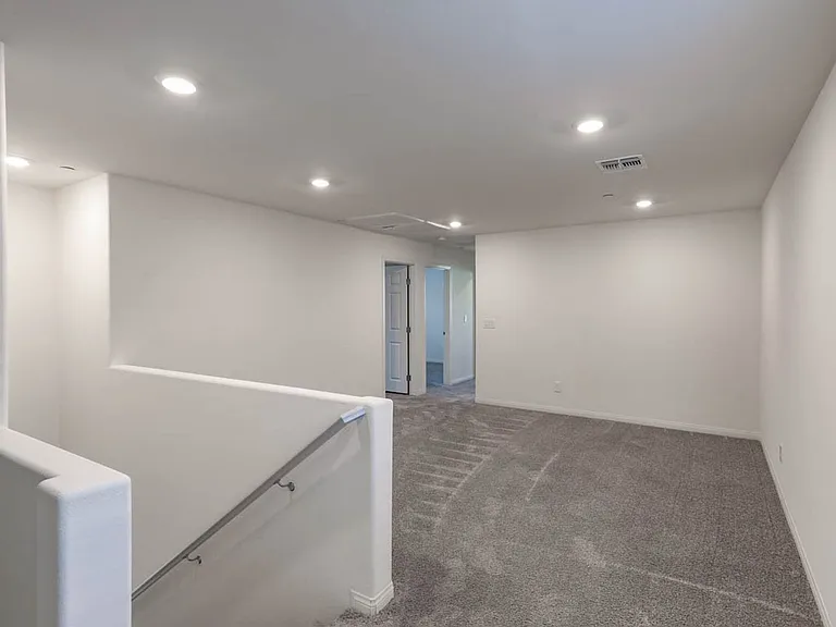 3151 Segesta Ave — Photo 22