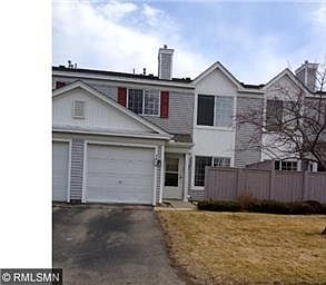 Great TH in the heart of Eagan