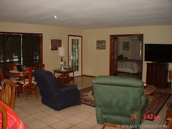 5th image of 1093 N 4409