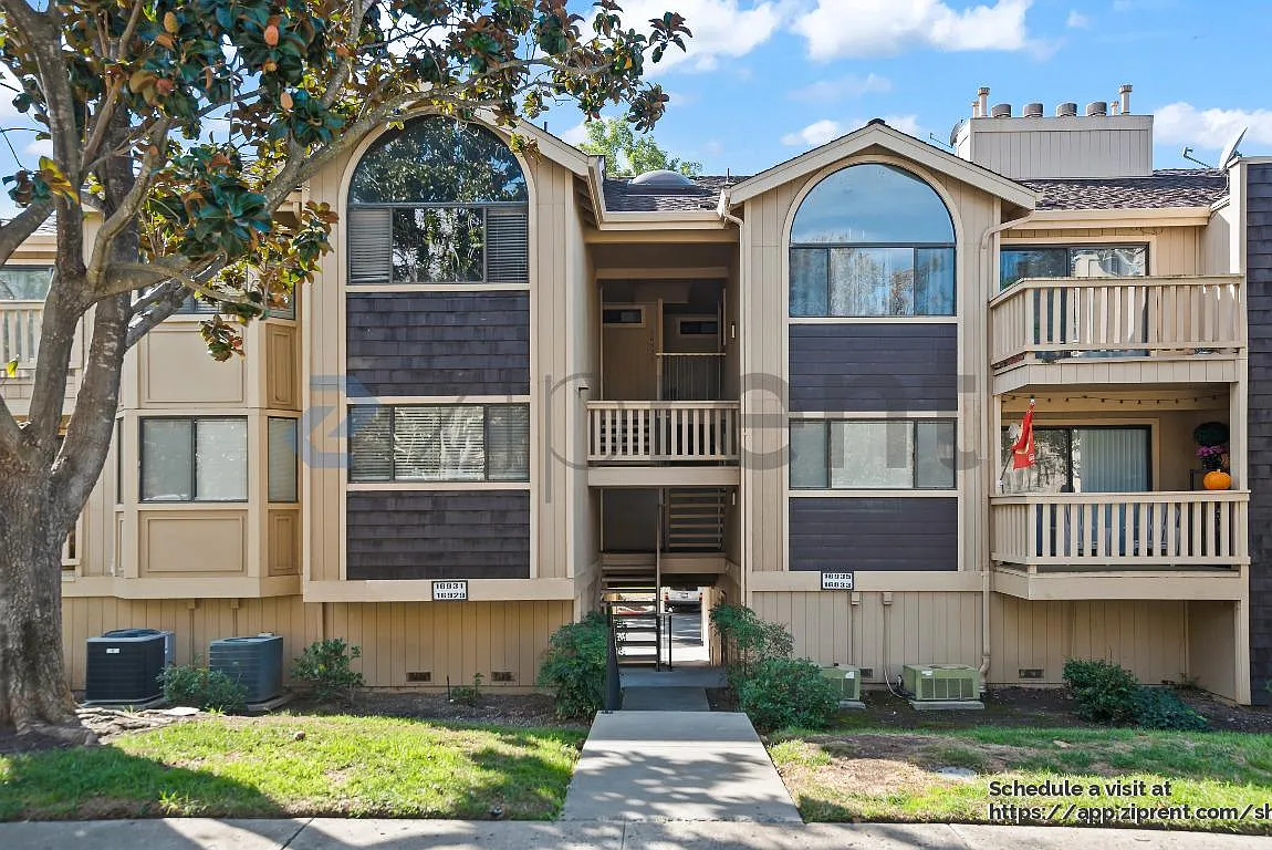 16931 Sorrel Way photo 1