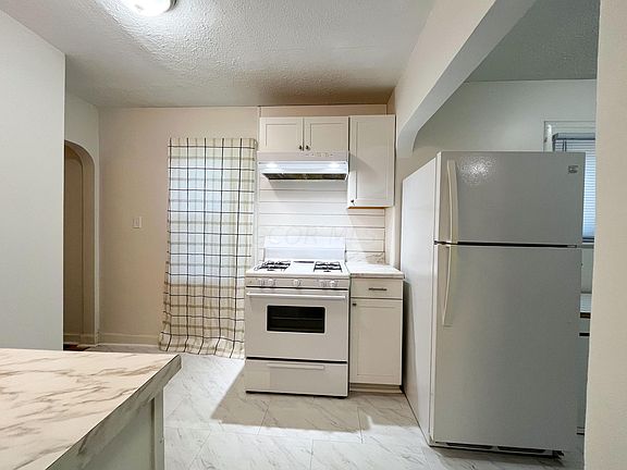 5th image of 2845 Melva Ave