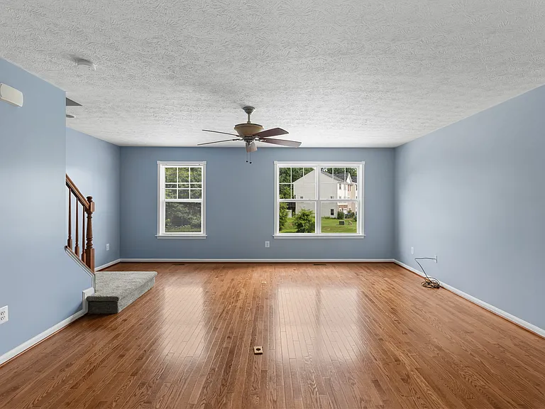 18376 Democracy Ave — Photo 4