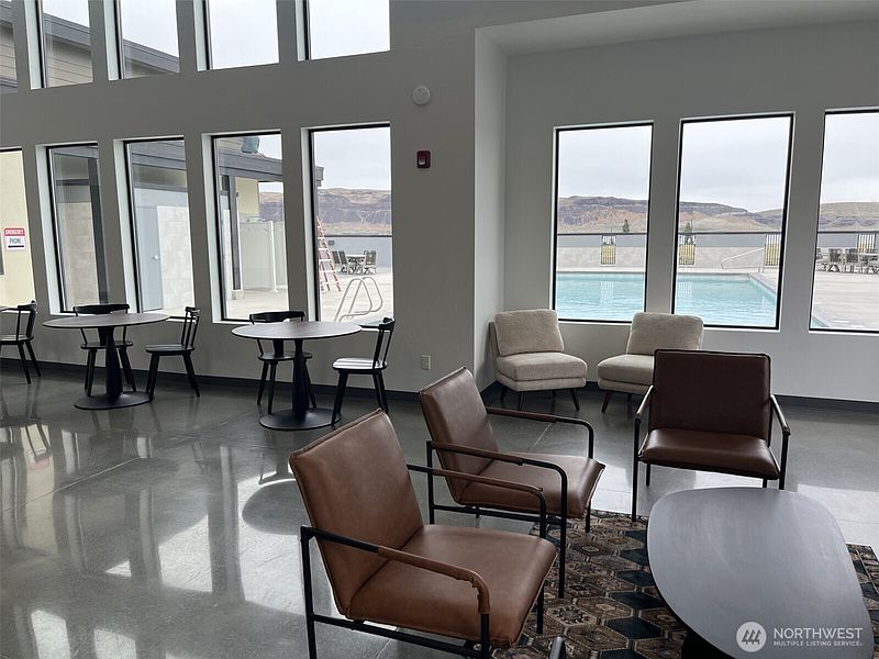 5th image of 240 Basin Pointe Loop