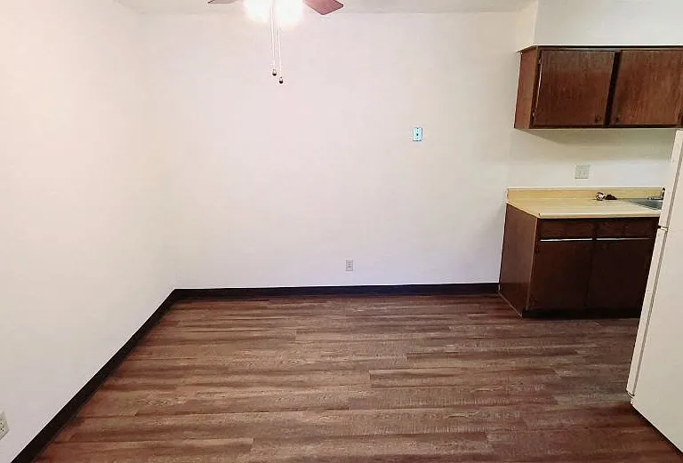 Kimberly Club Apartments — Photo 153