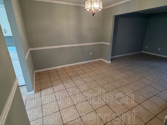 5th image of 527 Tibet Ave APT 3