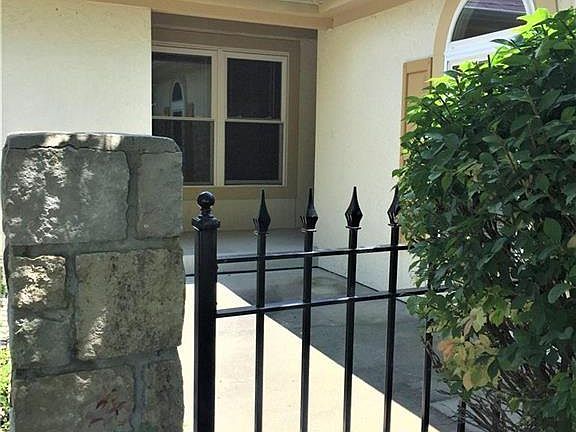 Front courtyard.  Enjoy decorating and entertaining with the seasons.