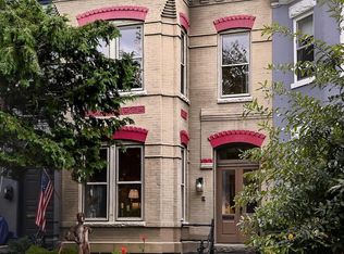 915 Constitution Ave NE, Washington, DC 20002