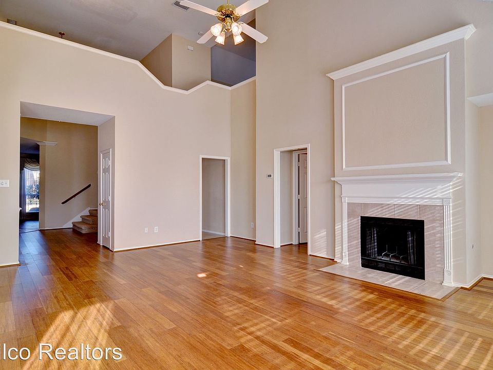 1st image of 6855 High Country Dr
