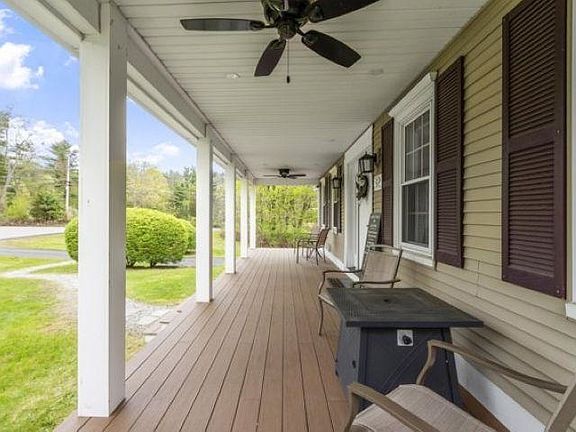 4th image of 32 Amberwood Drive