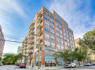 933 W Van Buren St APT 425, Chicago, IL 60607