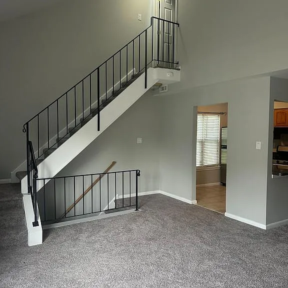 612 Yorkshire Ct — Photo 16