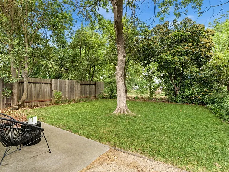 5211 Glide Dr — Photo 14