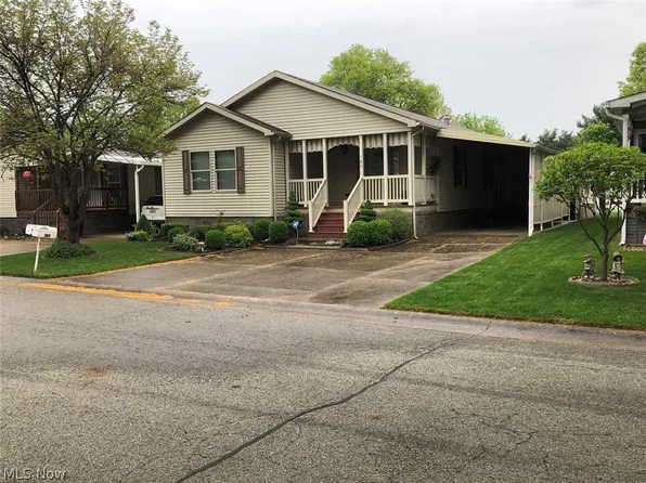 189 D St SW, Navarre, OH 44662