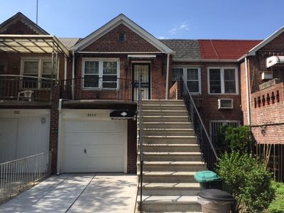 2933 Shore Pkwy, Brooklyn, NY, 11235