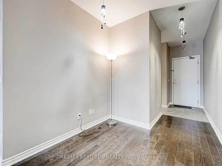 2885 Bayview Ave #223 — Photo 12