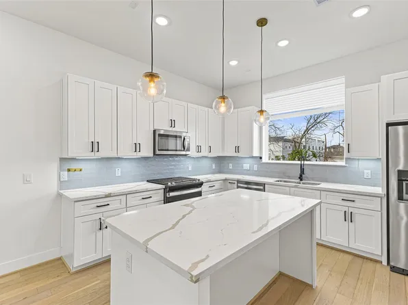 2811 Anita St, Houston, TX 77004