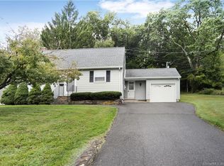 3 Broadview Pkwy, Middletown, CT 06457