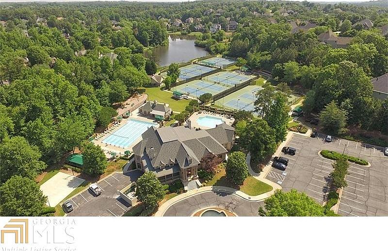 2nd image of 3950 Falls Ridge Dr