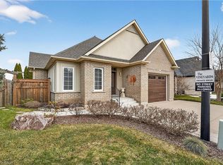 2 Seyval Pl, Niagara On The Lake, ON L0S 1J0