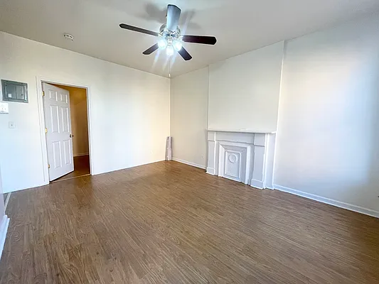 Rented by Pear NYC LLC | media 10