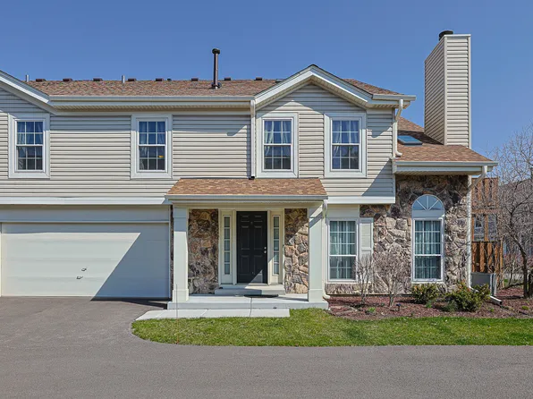 3S094 Timber Dr, Warrenville, IL 60555