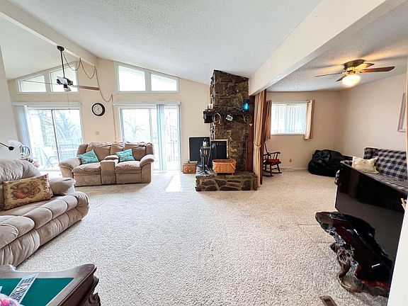 4th image of 5 Pequot Dr