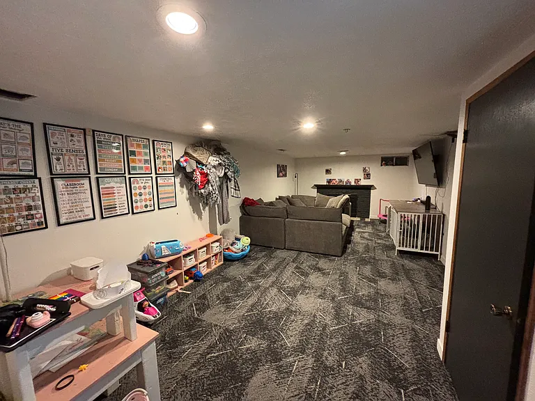 6905 N Standard St — Photo 11