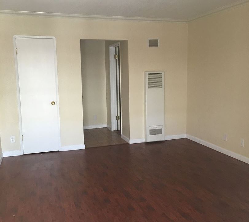 1st image of 2307 W Florence Ave APT 4
