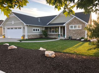 387 Cardon Ridge Dr, Smithfield, UT 84335