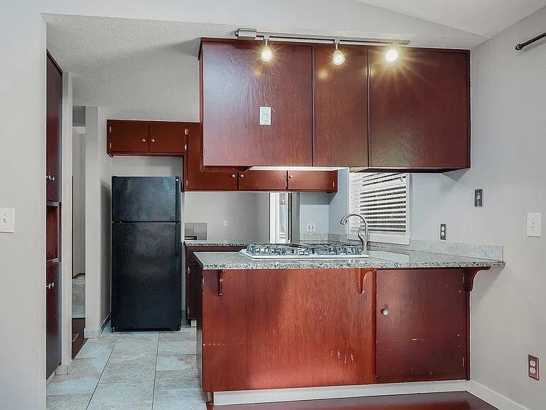 4256 Country Woods Ct — Photo 12