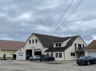 894 County Rd, New London, NH 03257