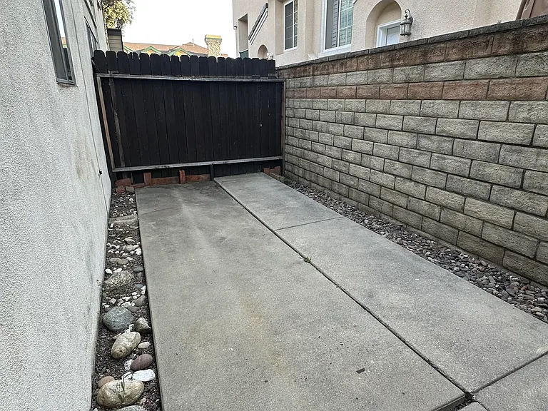 135 Diamond St #2 — Photo 9