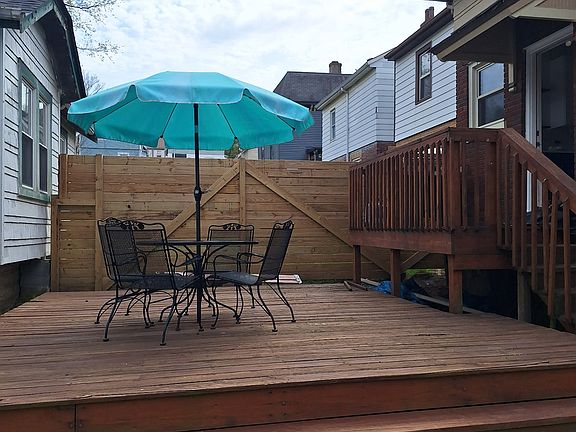 4th image of 401 Benham St #1