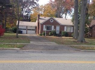 536 Cahoon Rd, Bay Village, OH 44140