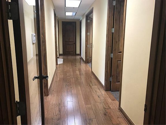 5th image of 2545 S Kelly Ave Ste C
