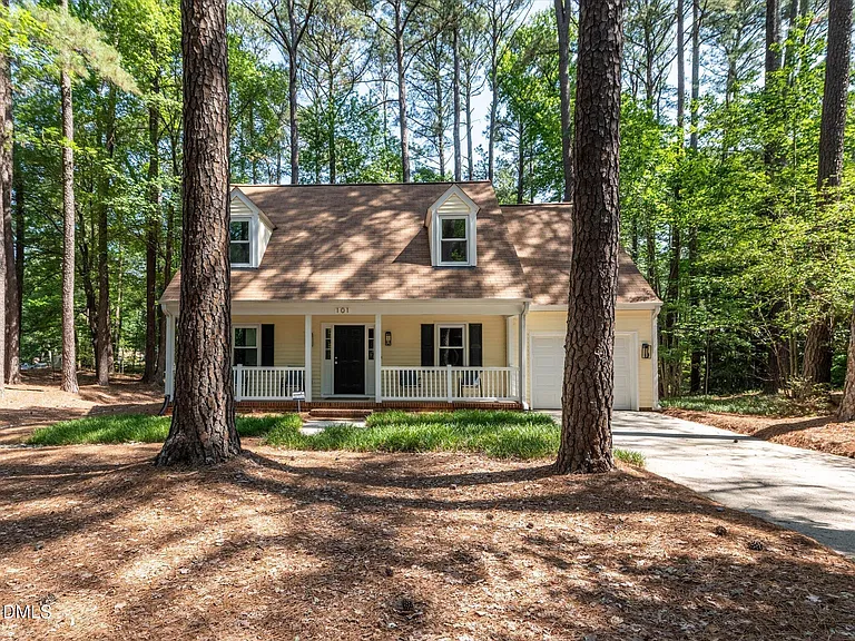 101 Flora McDonald Ln — Photo 1