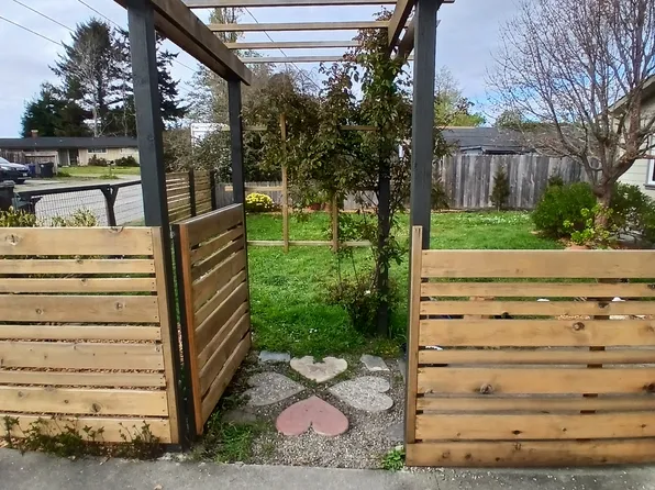 1759 Mygina Ave, McKinleyville, CA 95519