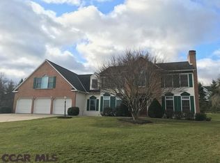 2368 Corinna Ct, State College, PA