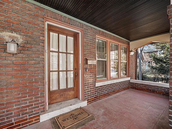 3rd image of 2934 Allen Ave