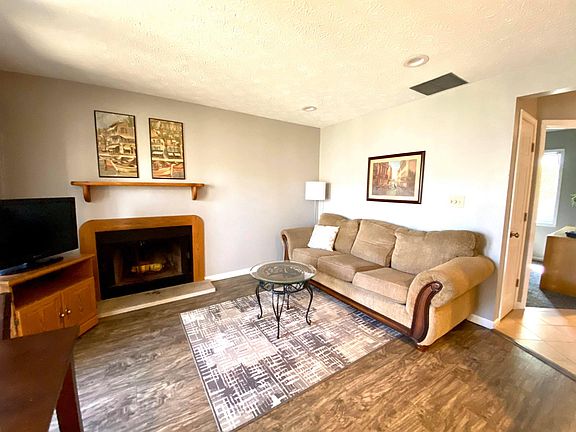 3rd image of 9237 S Pointe Retreat Dr #34