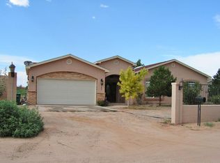 163 10th Ave SW, Rio Rancho, NM 87124